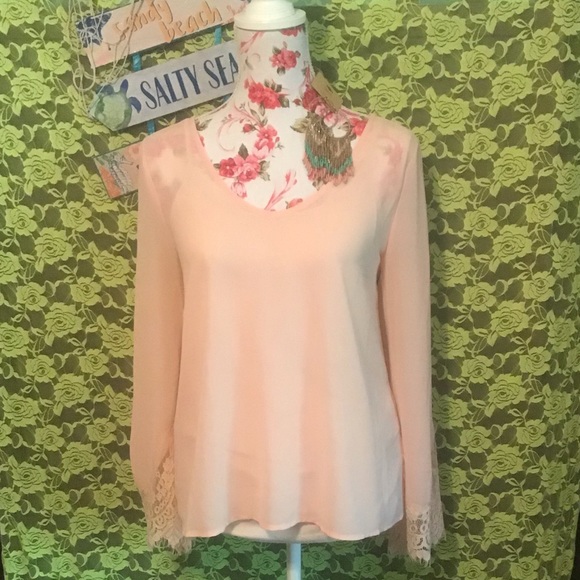NWOT PINK BELL SLEEVE BLOUSE - Picture 1 of 8